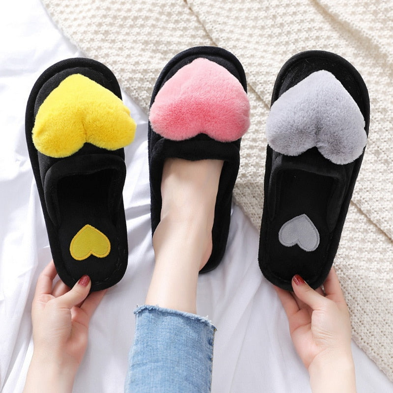 Women's Furry Heart Shaped Non-Slip Slippers