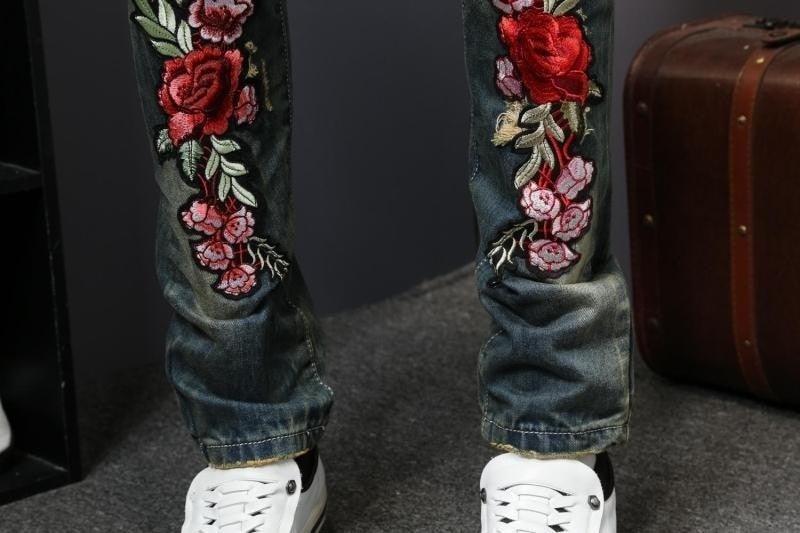 Men's Flower Embroidery Skinny Jeans - AM APPAREL