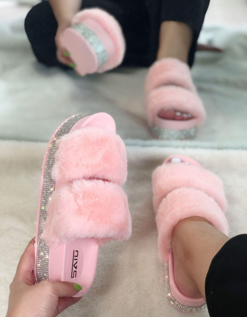 Women's Casual Flat Furry Slippers - AM APPAREL